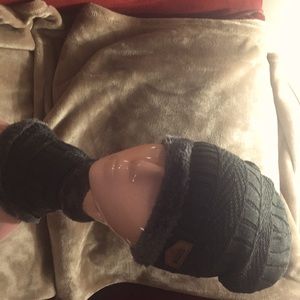 Men’s Women’s Winter Beanie Hat Scarf Set Fleece